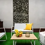 500 Year House - Old Town - Historic By Staymoovers *