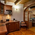 500 Year House - Old Town - Historic By Staymoovers Lejlighed *