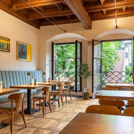 500 Year House - Old Town - Historic By Staymoovers *