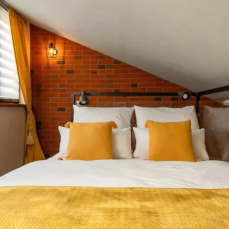 500 Year House - Old Town - Historic By Staymoovers Διαμέρισμα Krasków