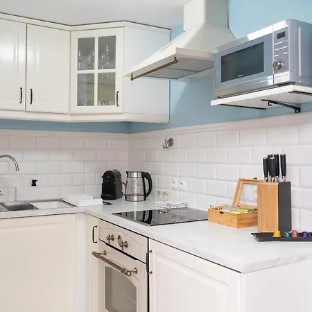 500 Year House - Old Town - Historic By Staymoovers * Krasków