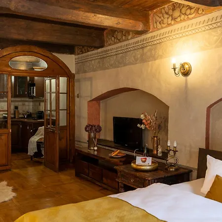 500 Year House - Old Town - Historic By Staymoovers Διαμέρισμα Krasków