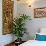 500 Year House - Old Town - Historic By Staymoovers *