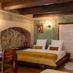 500 Year House - Old Town - Historic By Staymoovers Apartmán *